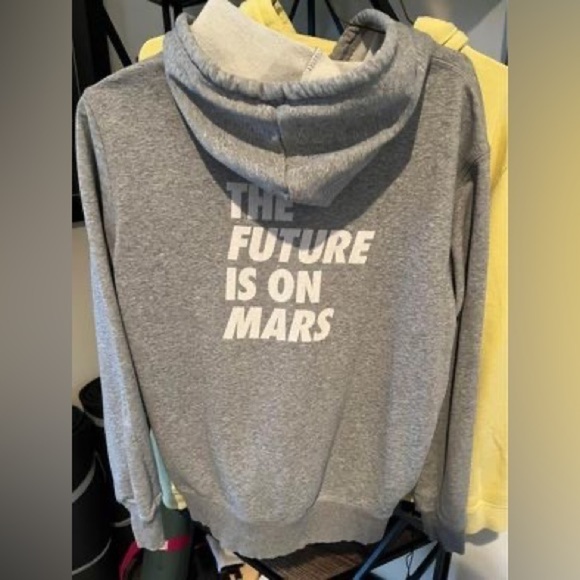 The future Is On Mars Mens Hoodie Medium - Picture 2 of 2